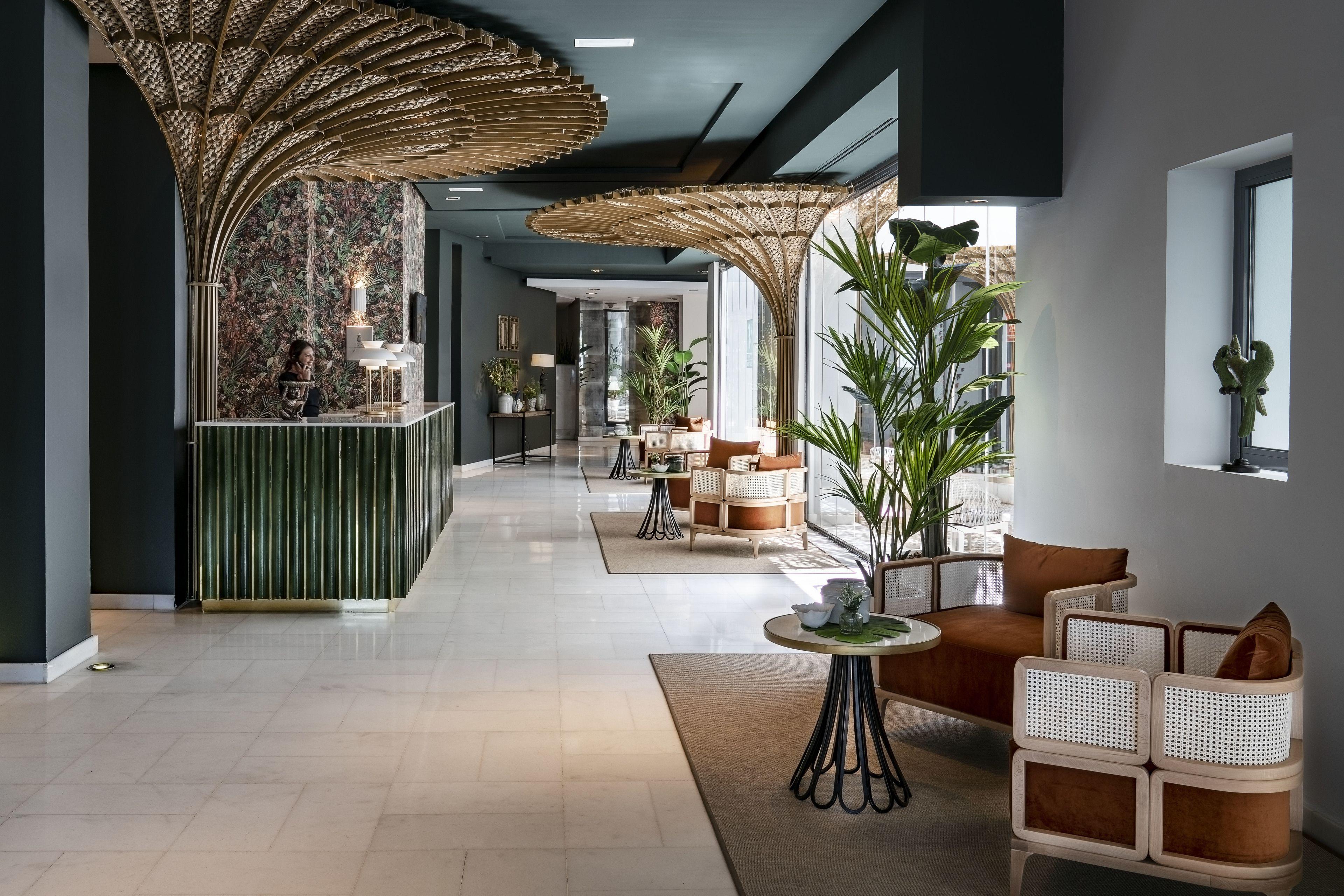Staying In Malaga Centro: 1 Airport Hotel That Changes the Equation