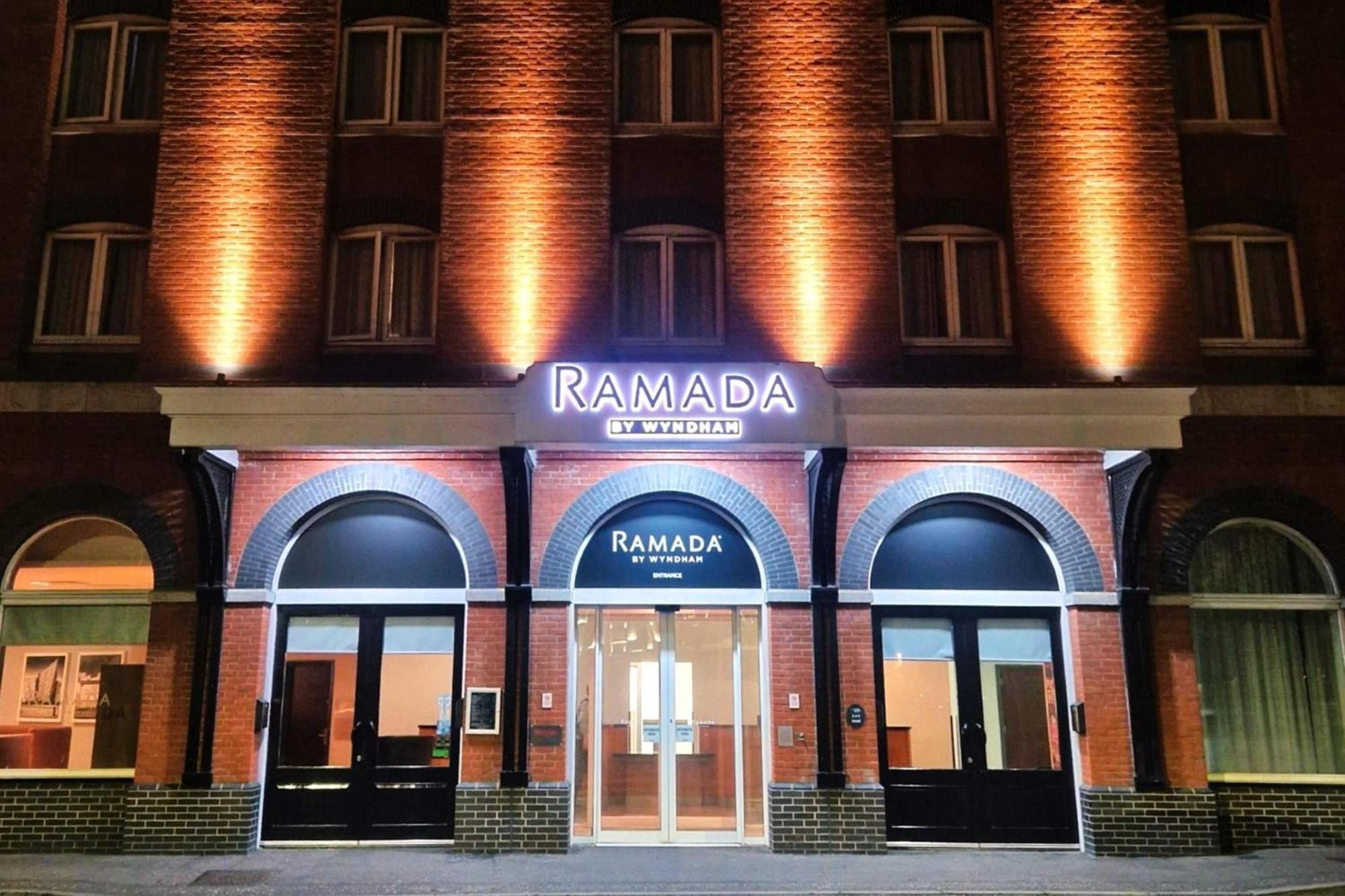 Near Emer Gallery, Belfast: 2 Central Hotels Compared