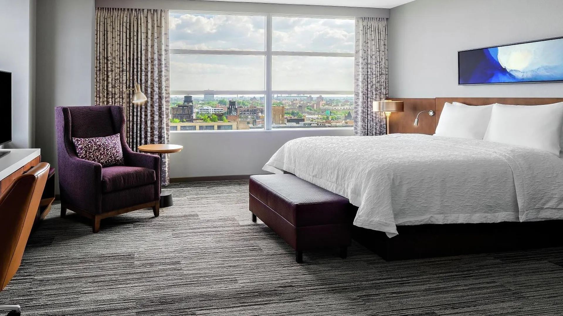 6 Business Hotels in South Loop That Deliver on Work Travel