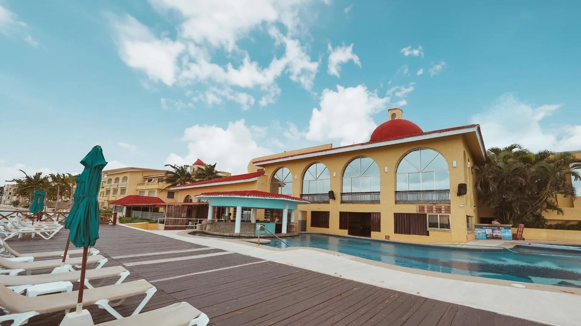 4 Smart Beach Hotels Near Beto Avila Stadium Worth Booking