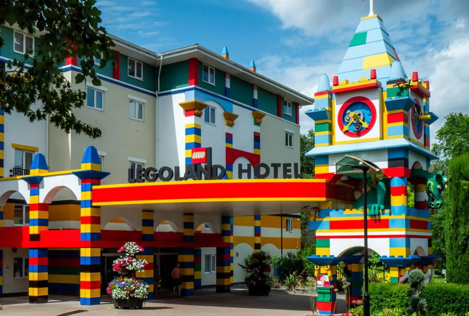 11 Family Hotels Near Egham Museum Worth Booking