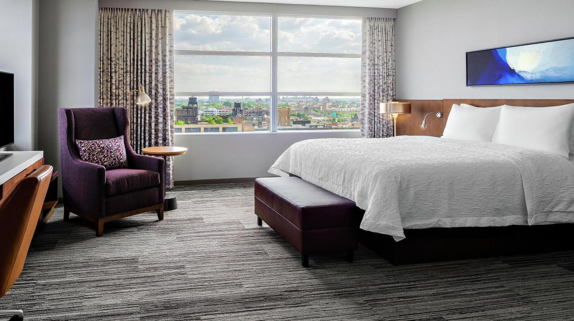 6 Business Hotels in South Loop That Deliver on Work Travel