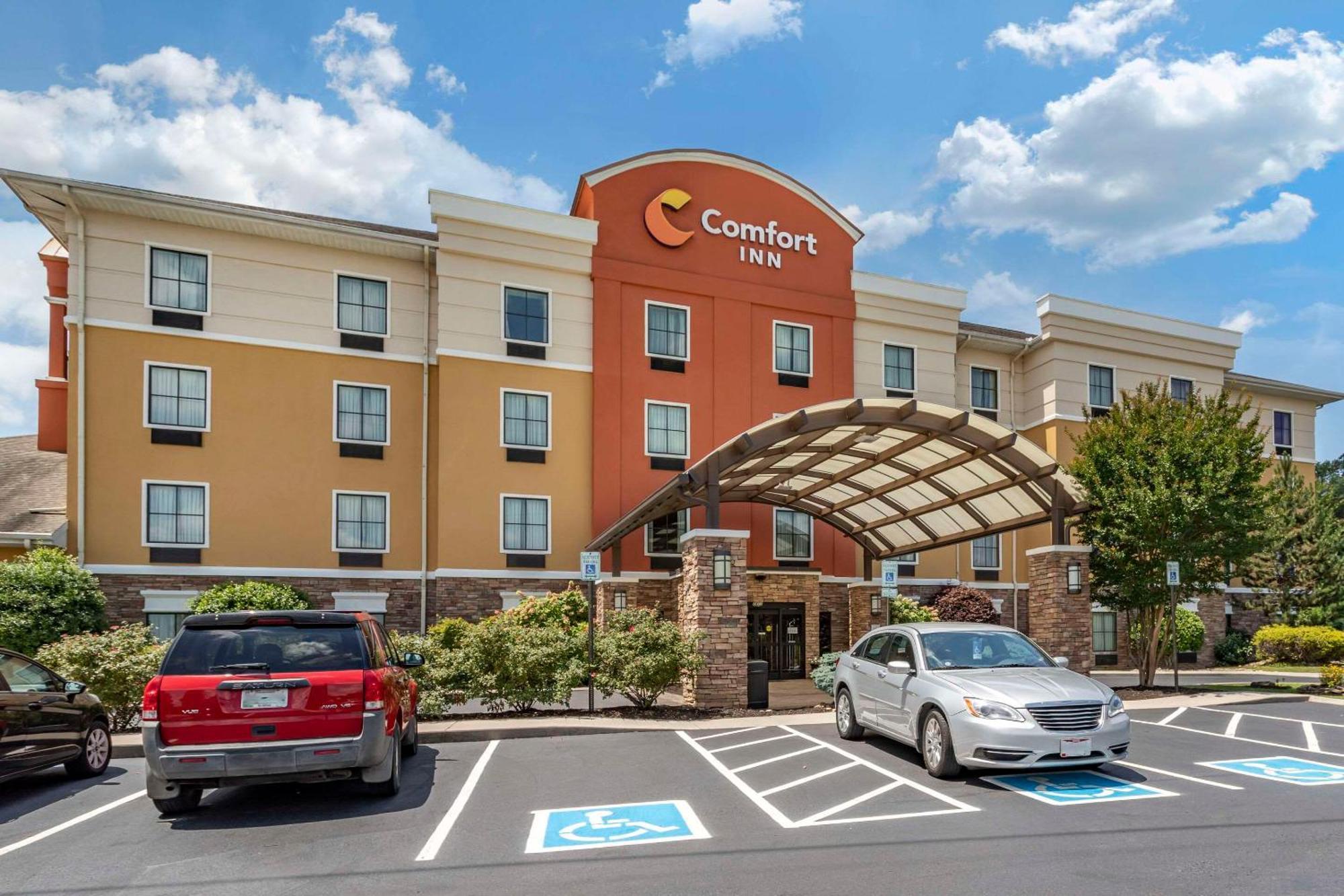 Where to Stay in the Appalachians: 12 Hotels Near Lakes & Waterways