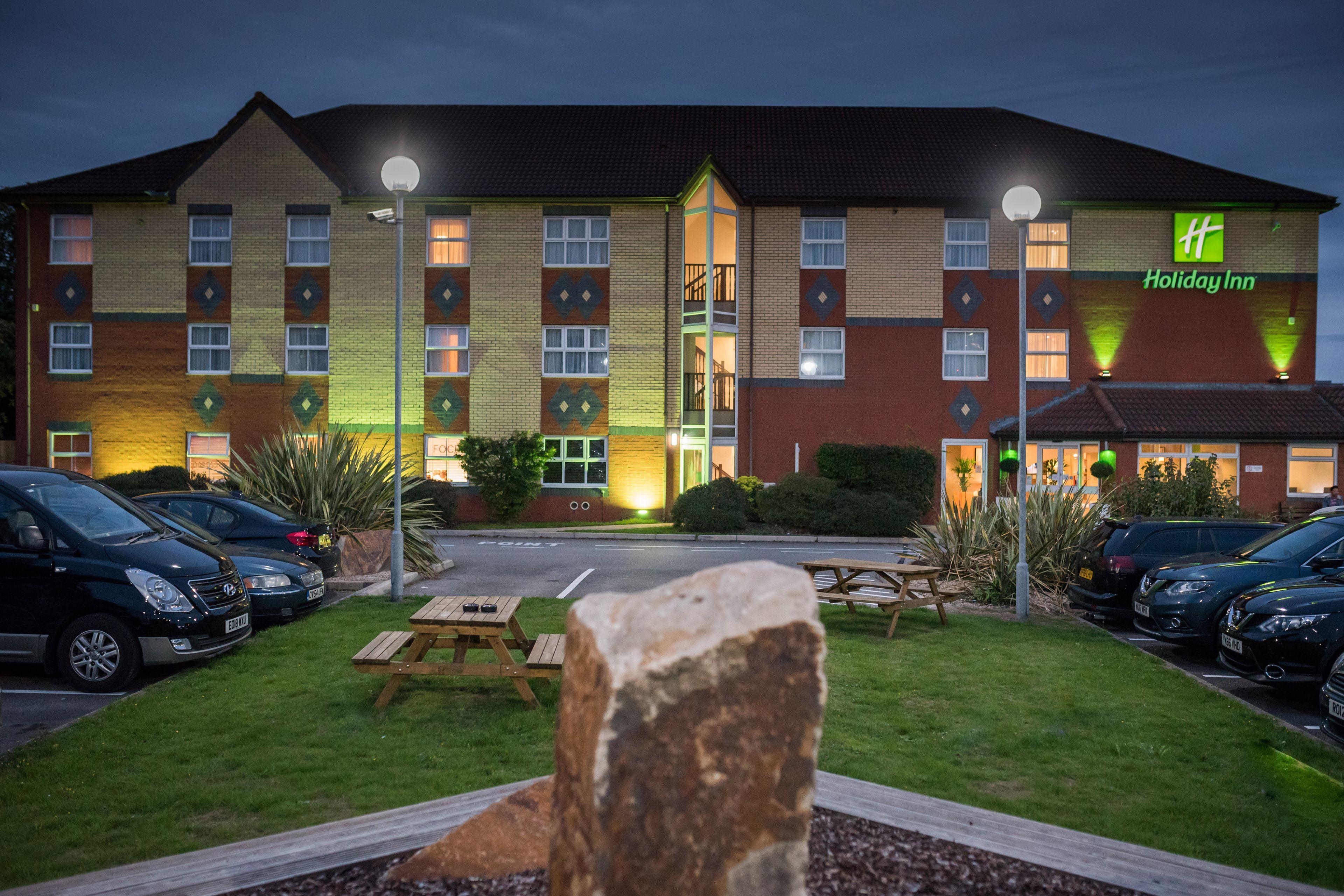 5 Family Hotels Near Ashton-on-Mersey Golf Club Worth Booking