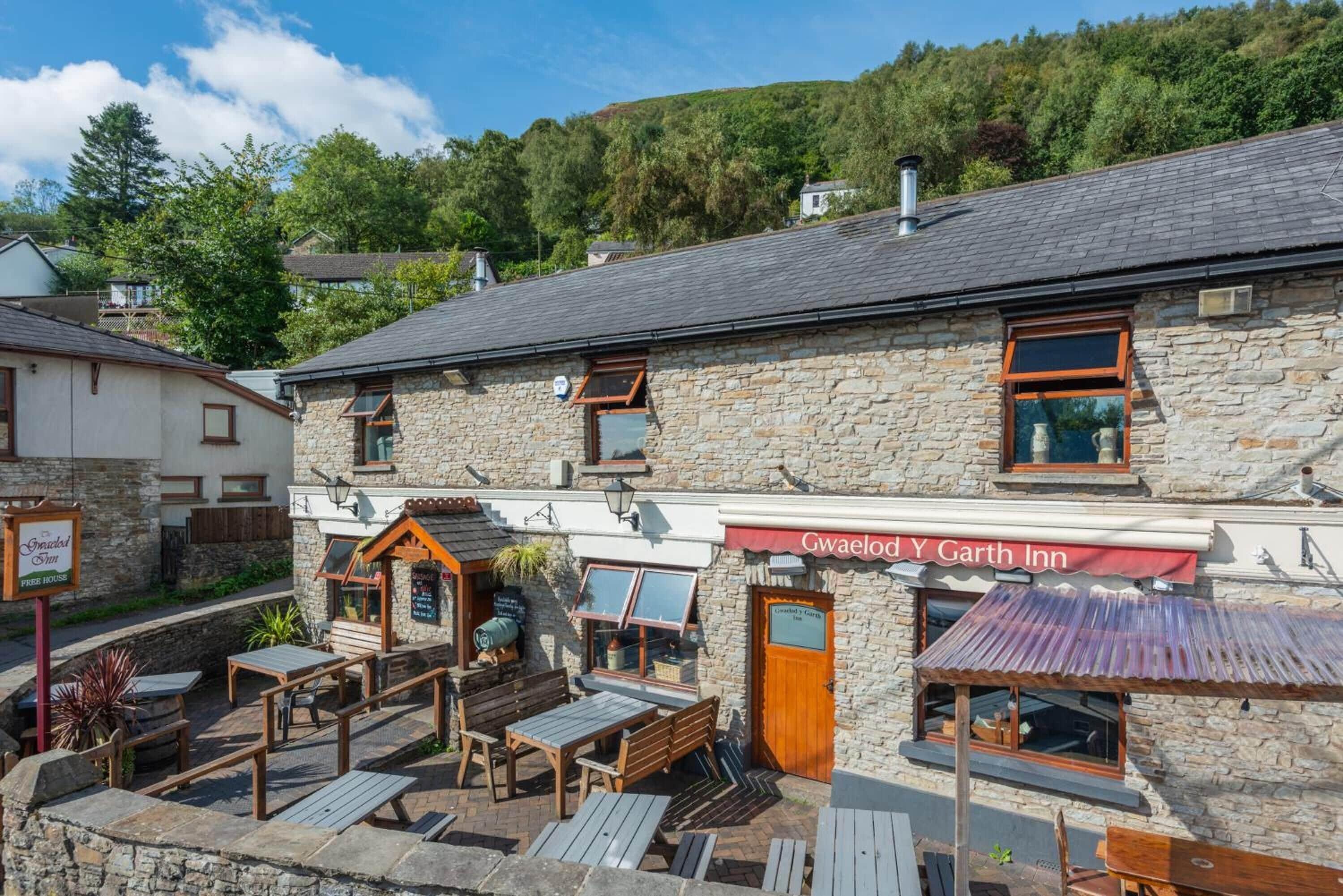 5 Family Hotels Near Llandaff Cathedral Worth Booking